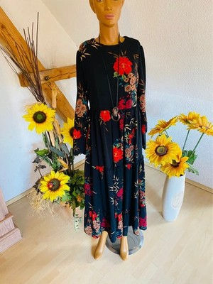 Sehr schönes Kleid von Loreen Fashion Gr 44