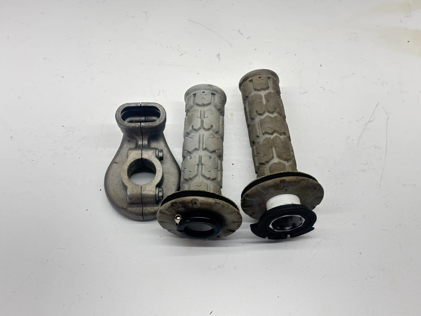 2023 Husqvarna FX350 Throttle Grip Housing Handlebar Tube Set OEM A46002921000C1