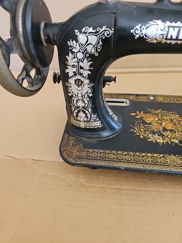 Máquina de coser antigua nueva casa - Imagen 16 de 22