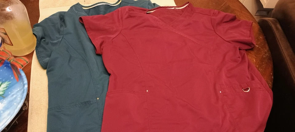 2 2XL Medical Scrubs Burgundy And Green Colors - Image 2 of 4