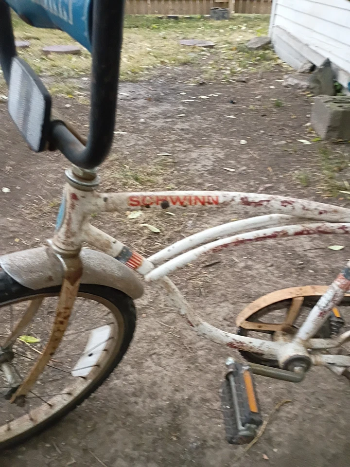 Schwinn Sting-Ray Single Speed Bicycle - S1758WMADS - Image 2 of 4