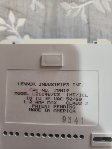 LENNOX Heatcraft Programmable Thermostat Heat Pump Furnace Innovator L211407CS - Picture 4 of 4