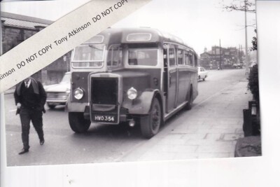 EX RED & WHITE - LEYLAND / DUPLE - HWO354 @ SALTAIRE 1967 - PHOTO - B18817