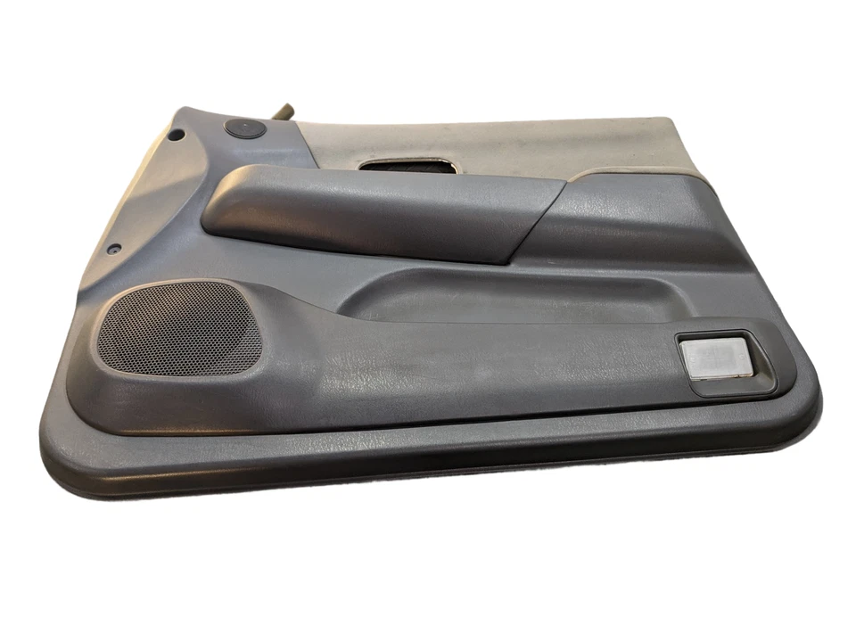 00-04 Panel de moldura de puerta interior Mitsubishi Montero Sport delantero izquierdo OEM Foto 3 de 4