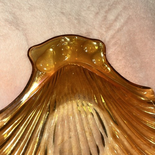 Carnival Glass Shell Shaped Marigold Iridescent Dish - Picture 3 of 4