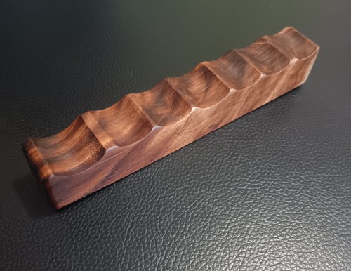 Artist Luxury Paintbrush/Calligraphy Brush Holder. Holds 7, Lovely Catalpa. - Picture 3 of 3