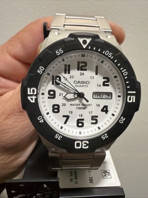 Casio Men's Quartz Diver Style Stainless Steel Band Bracelet Watch MRW200HD-7BV