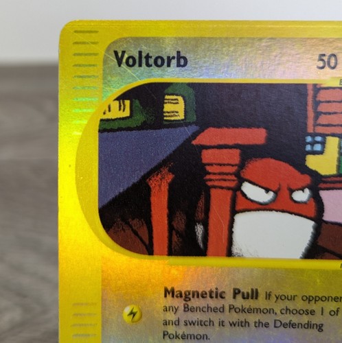 Pokemon TCG - Voltorb - 113/144 - Reverse Holo - Skyridge - FREE P&P - Picture 2 of 11