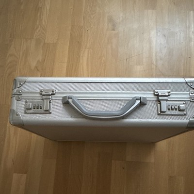 Silver Hard Case Attache Briefcase/Document Case, Top Handle, Latch Closure