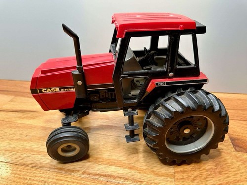 Trattore Ertl Case International 2394, pressofuso 1/16 - Foto 1 di 6