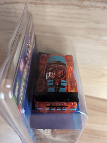 Magic Tracks Light-Up R/C Car & Remote "Le Mans Car" Realistic Sound Effects New - Picture 7 of 11