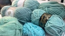 350g Schönes Mintgrün Garn ( Acryl Und Mohair)