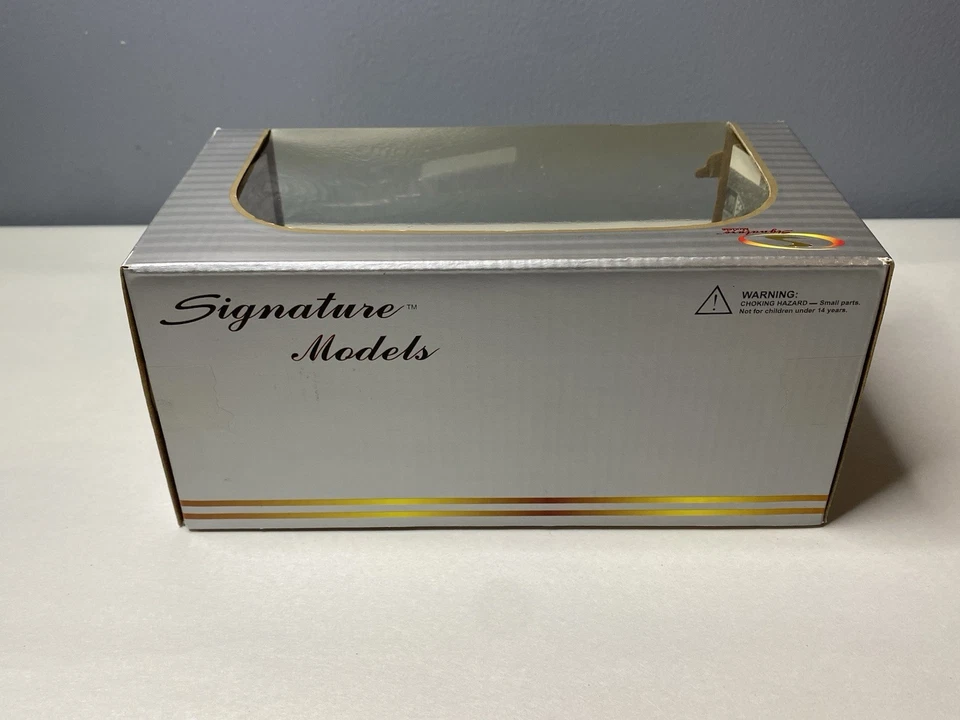 Signature Models 32399 1:32 Die Cast 1957 Studebaker Golden Hawk Car New In Box! - Image 4 of 4