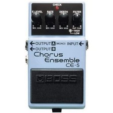 BOSS CE 5 Chorus Ensemble Pedale per Chitarra Effetto Uscita Stereo Manopole Controllo