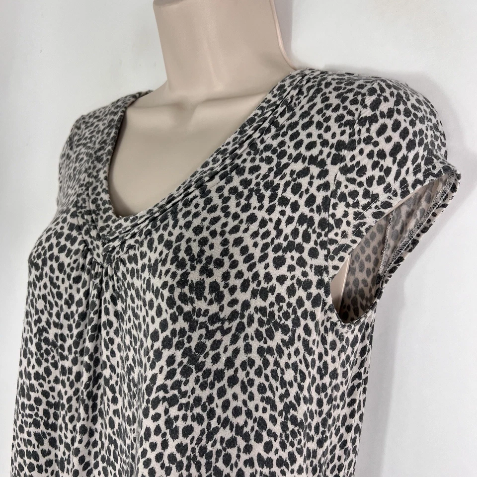 Camisa para dormir Gilligan & O'Malley para mujer pequeña manga corta ligera cuello en V Foto 4 de 4