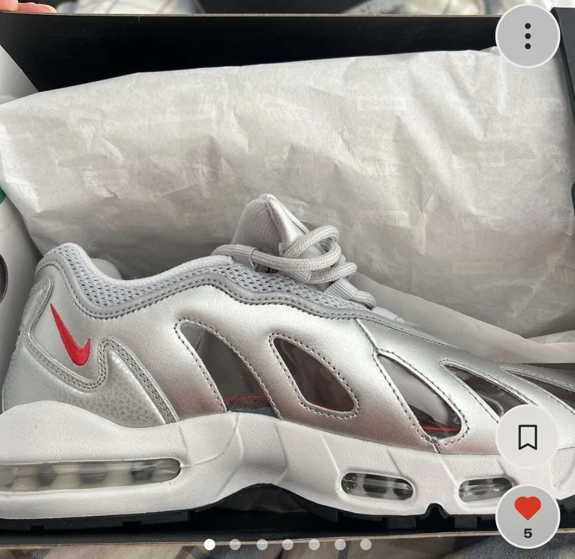 Taille UK 8,5   Supreme x Air Max 96 « Argent Métallique »