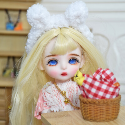 1/8 Ball Jointed Body Girls 16cm Mini Cute BJD Doll with Clothes Lifelike Dolls
