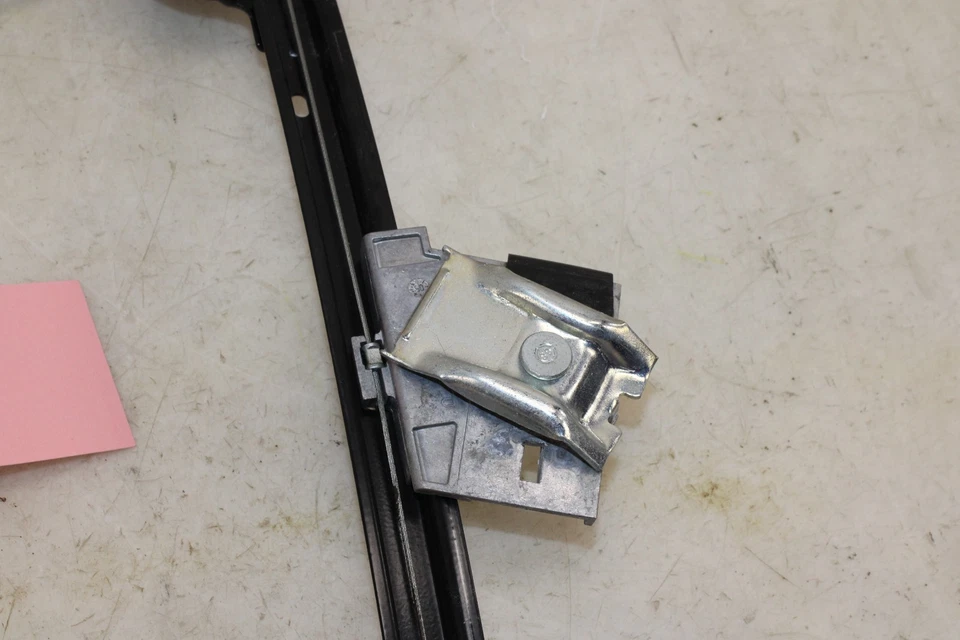 Regulador de ventana derecha Saturn Sky 2007-2010 OEM MC16 Foto 2 de 4