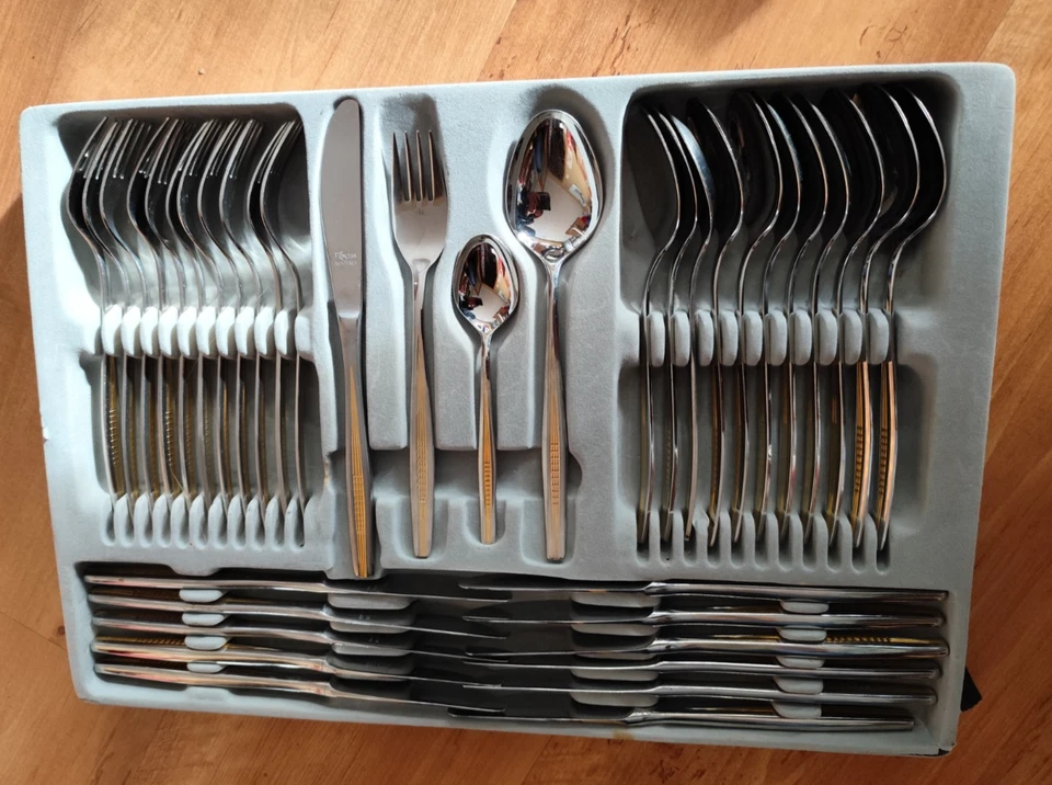 Princess Besteck 76 Teile Edelstahl mit Goldeinlage mit Koffer Vintage - Bild 2 von 4