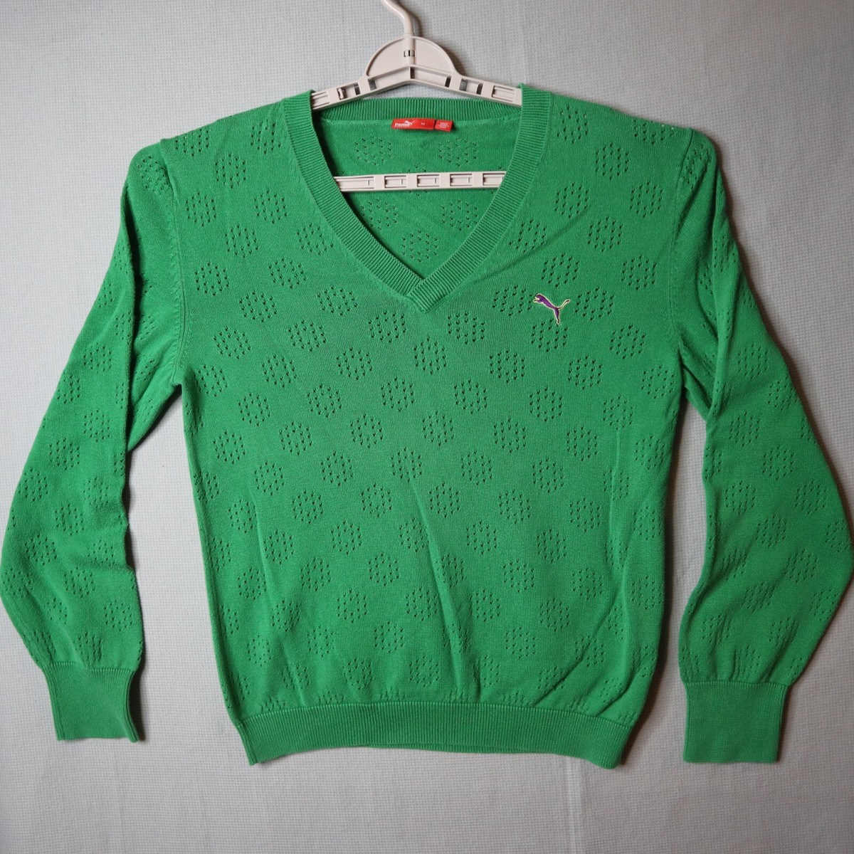Puma Golf Sweater Size Medium Kelly Green V Neck Vented Knit