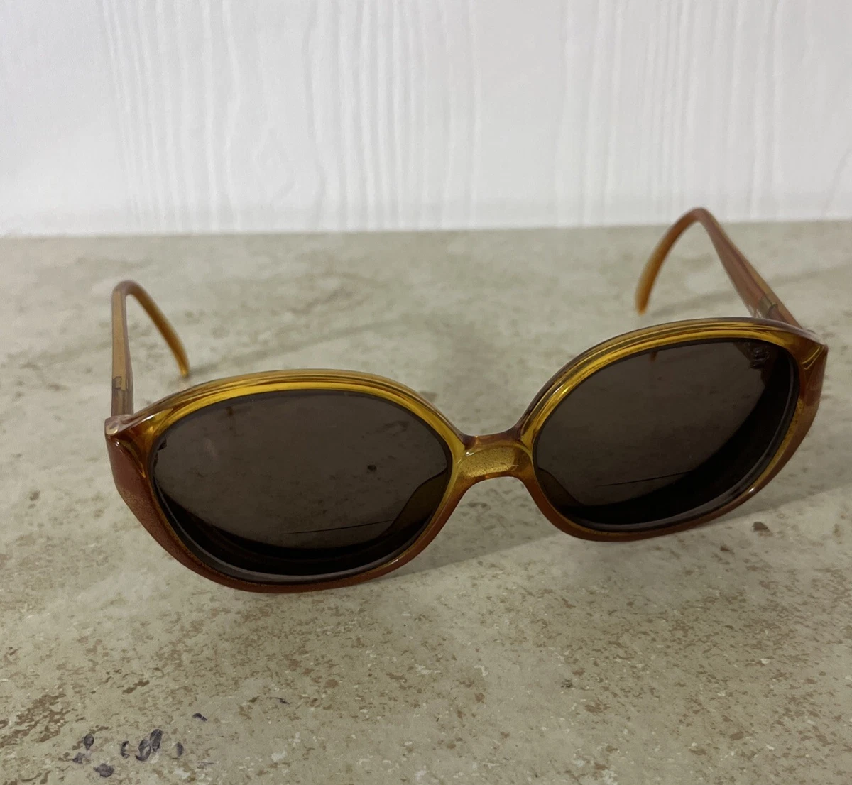True Vintage Oversize Sunglasses NOS Nana Style Peach Plastic Oleg Cassini #262 Oleg Cassini Space Age Cateye Sunglasses main image 2