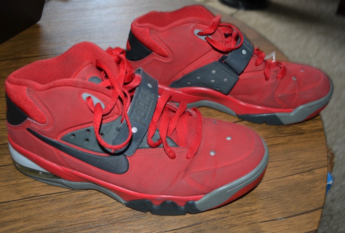Nike Air Max 2013 Mens Size 10 University Red Charles  display picture 2