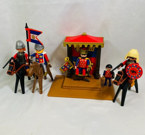 Vintage 3659 Playmobil British King & His Court Knights Horses Flag Prince Guns