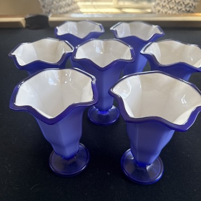 Blue White Cased Plastic Dessert Ice Cream Sundae Root Beer Float Cups 7 Total