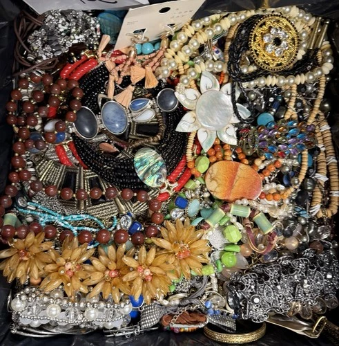 Huge 20 Pound Vintage to Now Costume Jewelry Good Use Wear Sell Craft Lot# GB42