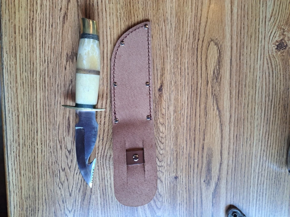 Vintage Beautiful Bone Handle Hunting Knife W/Leather Sheath Pakistan  - Image 3 of 4