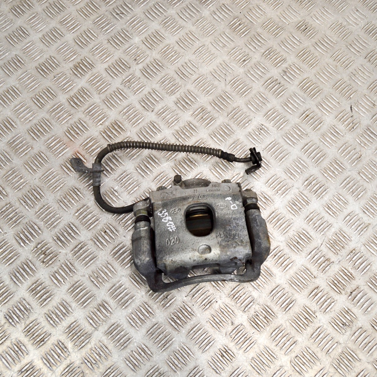 ユウ VOLVO XC60 MK1 D4 Rear Left Crash Impact Sensor 31334336 2.0