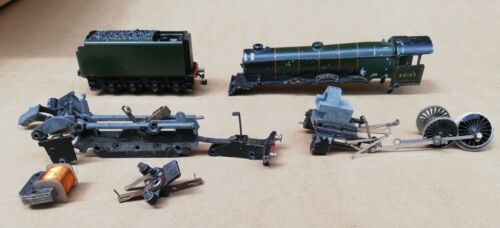RARE VINTAGE TRIX TWIN DIECAST BR FLYING SCOTSMAN BODY ,TENDER &amp; CHASSIS PARTS  