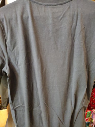 Universal JAWS lo squalo T-shirt taglia L maglietta nuovo con etichette - Picture 2 of 6