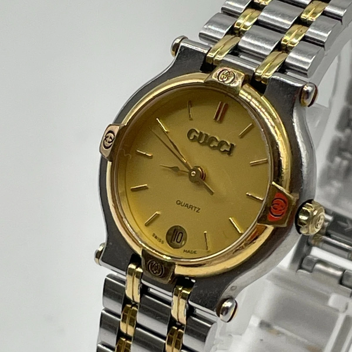 Gucci 9000L Wristwatches Just Listed 2026