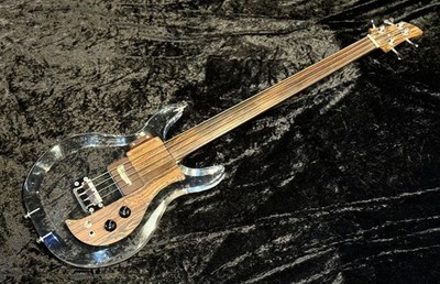 Ampeg Dan Armstrong Lucite Bass Fretless 1970s