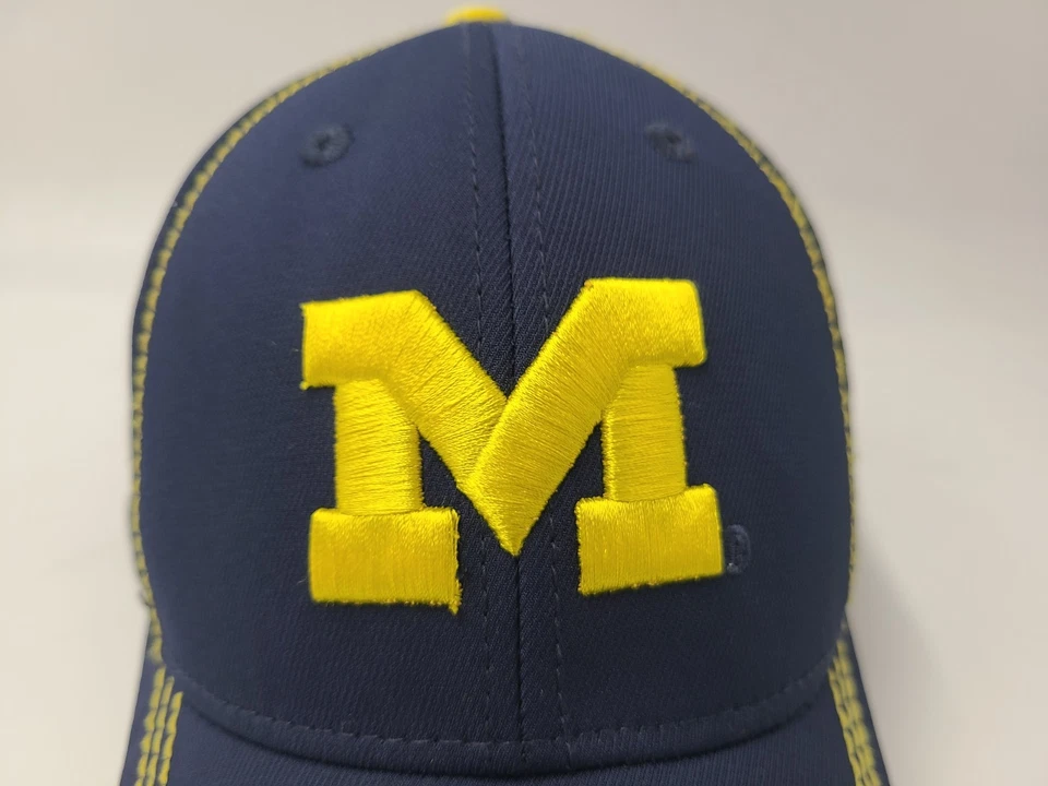 University of Michigan Wolverines Adidas Flex Fitted S-M Hat Cap Men Women NCAA - Image 4 of 4