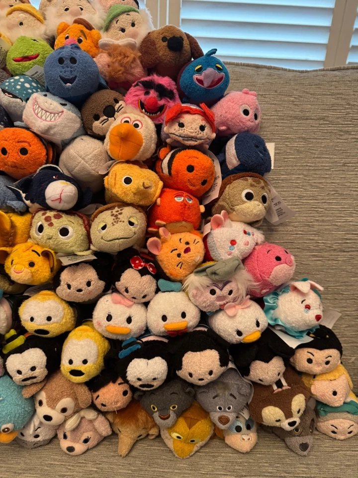 Huge bundle of 189 Disney Pixar Tsum Tsums  Villains Finding Nemo, Lion King etc - Image 2 of 4