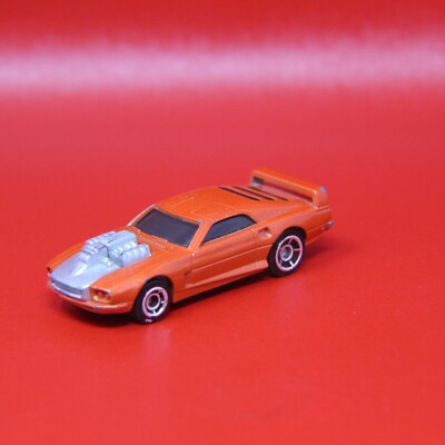 2005 Hot Wheels Rivited Orange HW McDonald's AcceleRacers 1:64
