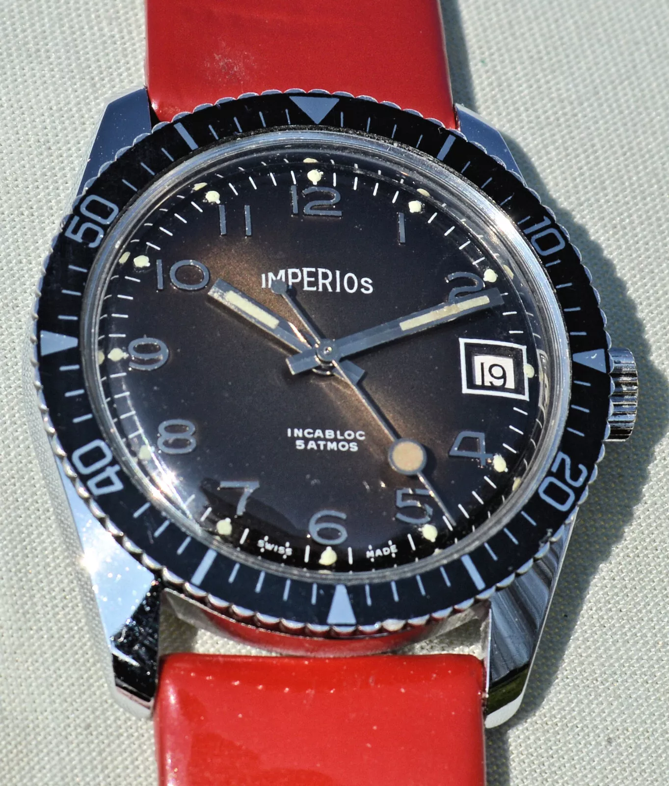Foto 1 di 19