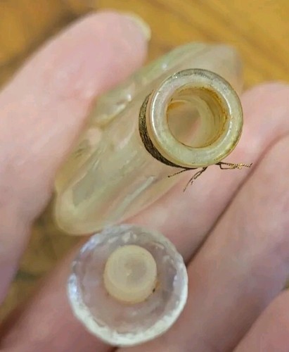 Vintage L'Air Du Temps Nina Ricci Perfume Bottle with Glass Stopper 2 1/2" Empty - Picture 4 of 6