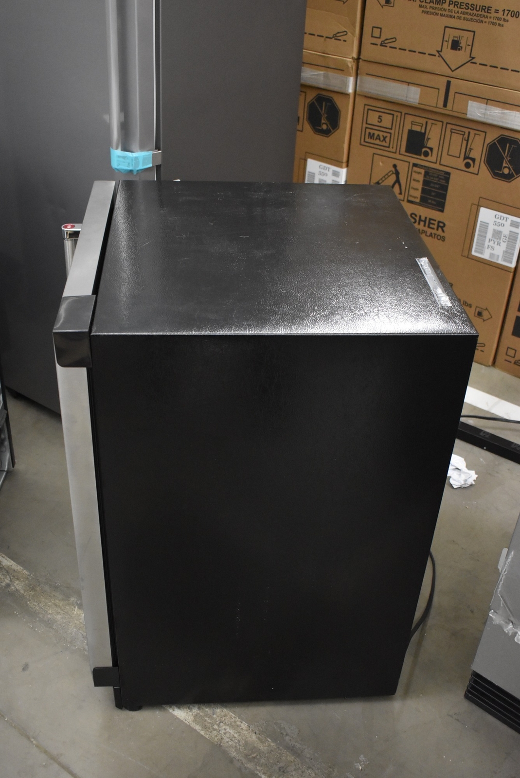 KitchenAid KUWR214KSB 24" Stainless Under Counter Wine Cooler NOB 130131 eBay