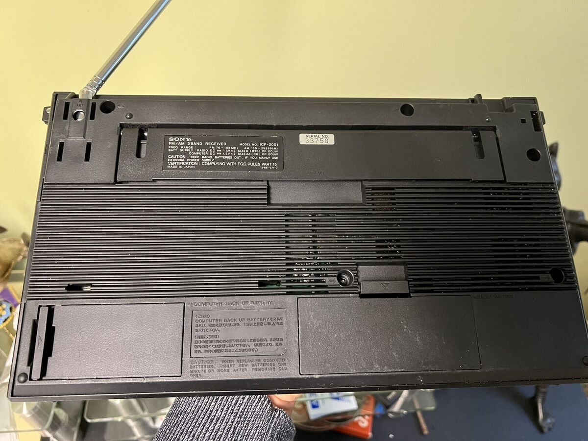 Sony ICF-2001 FM/AM/SSB/CW PLL Synthesized Receiver Radio Sony ICF-2001 FM/AM/SSB/CW PLL Synthesized Receiver Radio