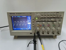 Tektronics TDS 2024B Oscilloscope