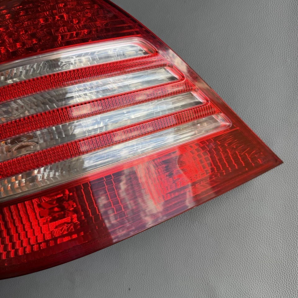 03-06 Mercedes W215 CL500 CL55 AMG Left Driver Side Tail Light Lamp OEM - Image 4 of 4