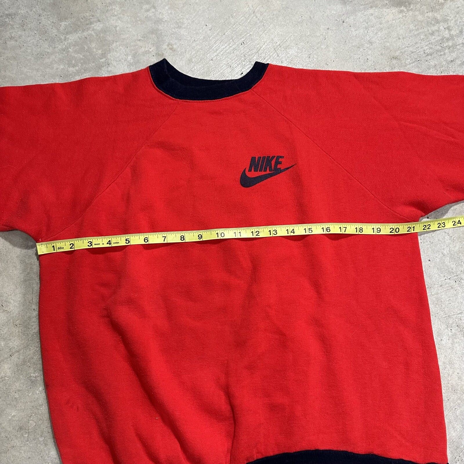 Vintage NIKE Red Navy Ringer Crewneck Sweatshirt Adult MW Graphic