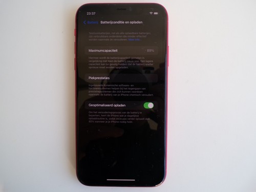 Rode iPhone 11 128GB - Zeer Goede Staat - Zdjęcie 5 z 14