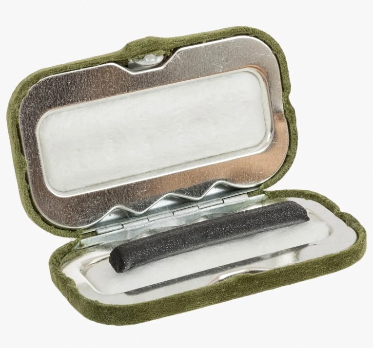 Highlander Solid Fuel Hand warmer x 2 +24 Charcoal Stick Refills Pocket CS050 - Image 2 of 4