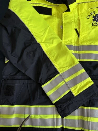 Men’s Hi-Vis Responder 5.11 Tactical Jacket Yellow Size Medium  image 3