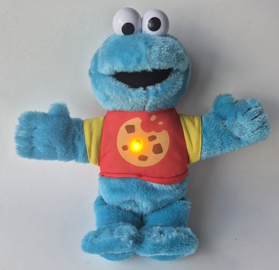 Sesame Street Sing Along Cookie Monster Plush Toy  Works electronic singing 12''