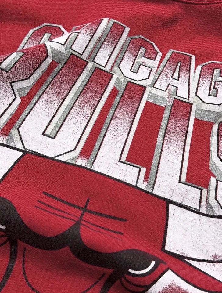 Mitchell & Ness 芝加哥公牛队圆领运动衫红色男式 M 大标志 NBA — 第 3/4 张图片